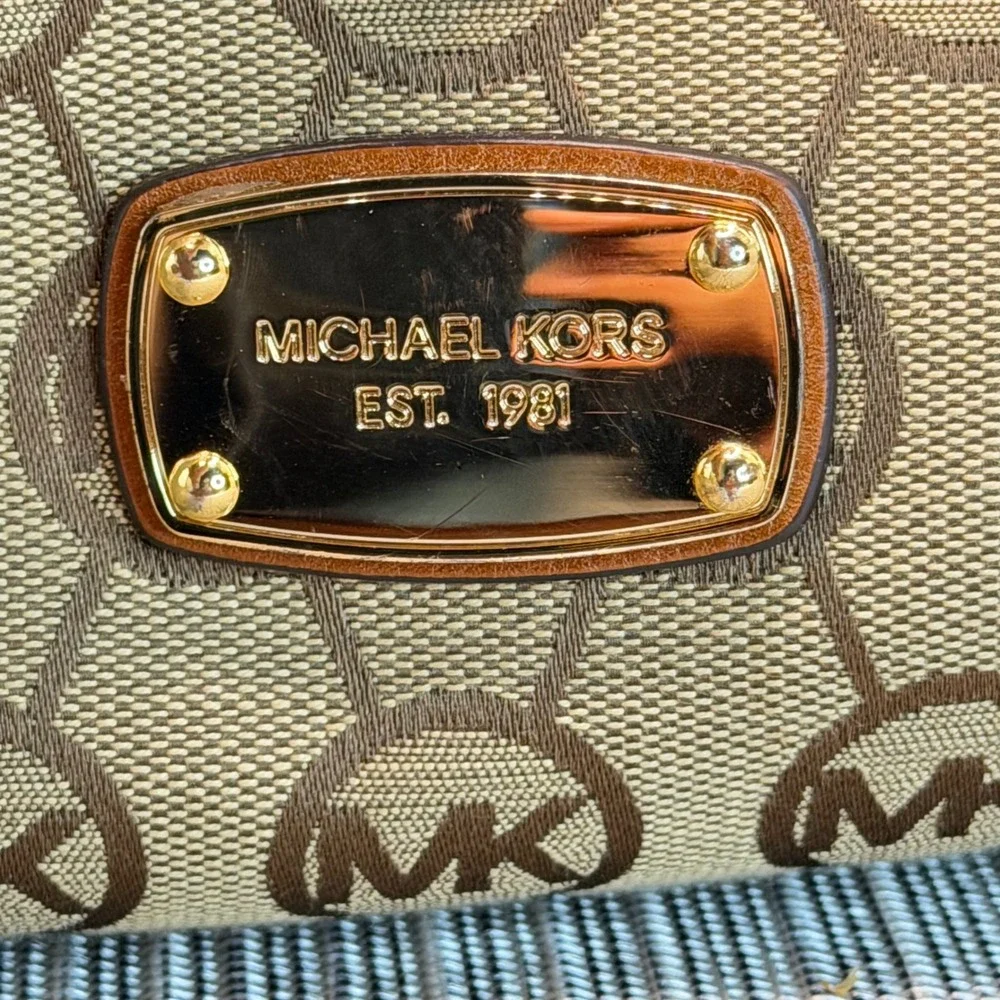 Michael Kors Millbrook Hobo Bag Monogram Canvas Tan Leather Shoulder Bag Large